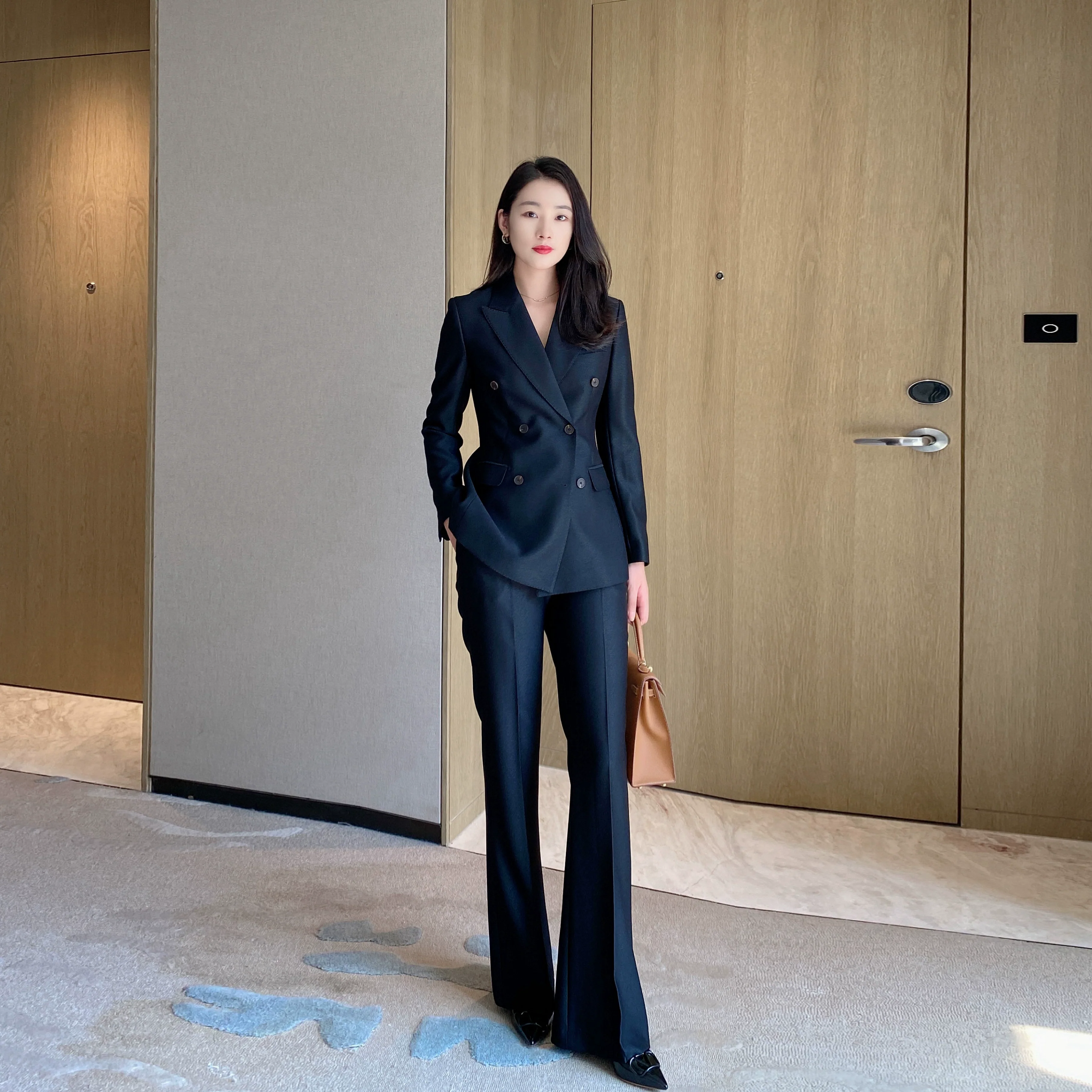 Autumn High-End Black Polyester Suit with Slim Fit Flared Trousers - Image 6