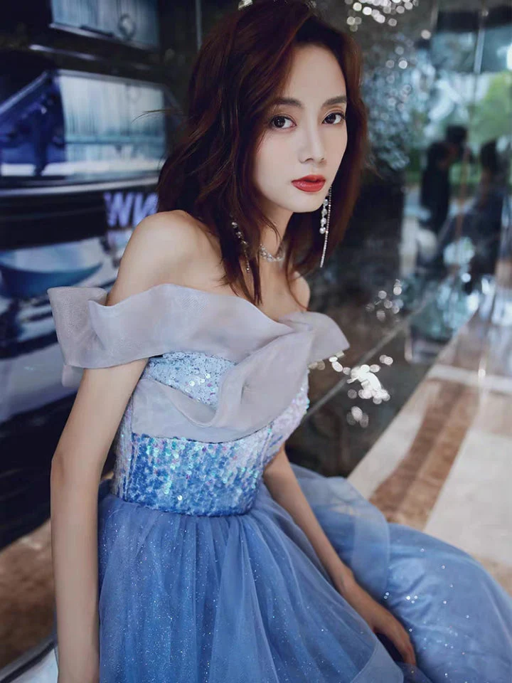Banquet evening dress new winter temperament blue fairy long paragraph word shoulder sequins annual meeting dress skirt female - Image 3