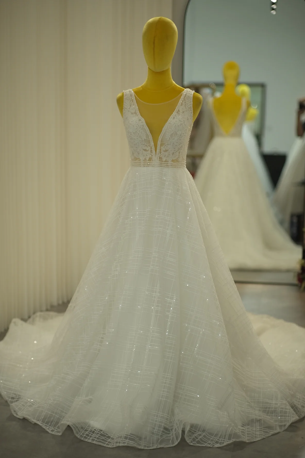 Lux Fabric Half Lace with Beaded Size M Wedding Gown | Ready-to-Wear