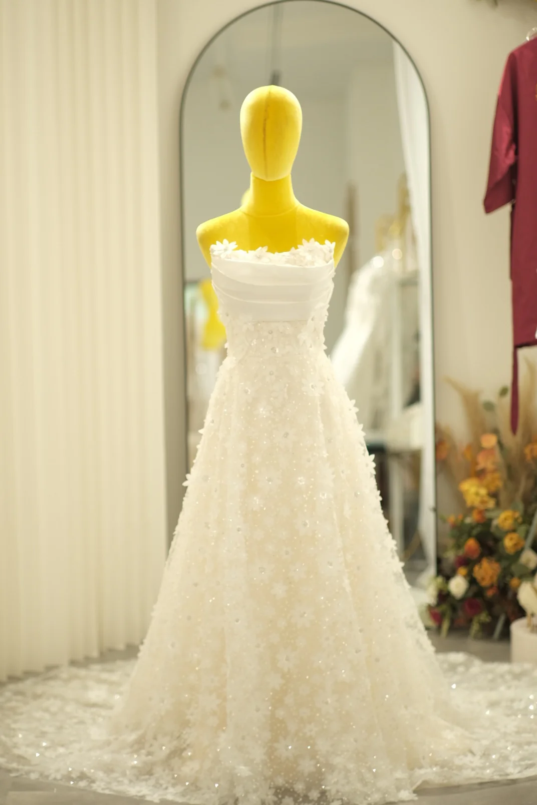 Lux Fabric Full Lace with Beaded Size S Wedding Gown | Ready-to-Wear
