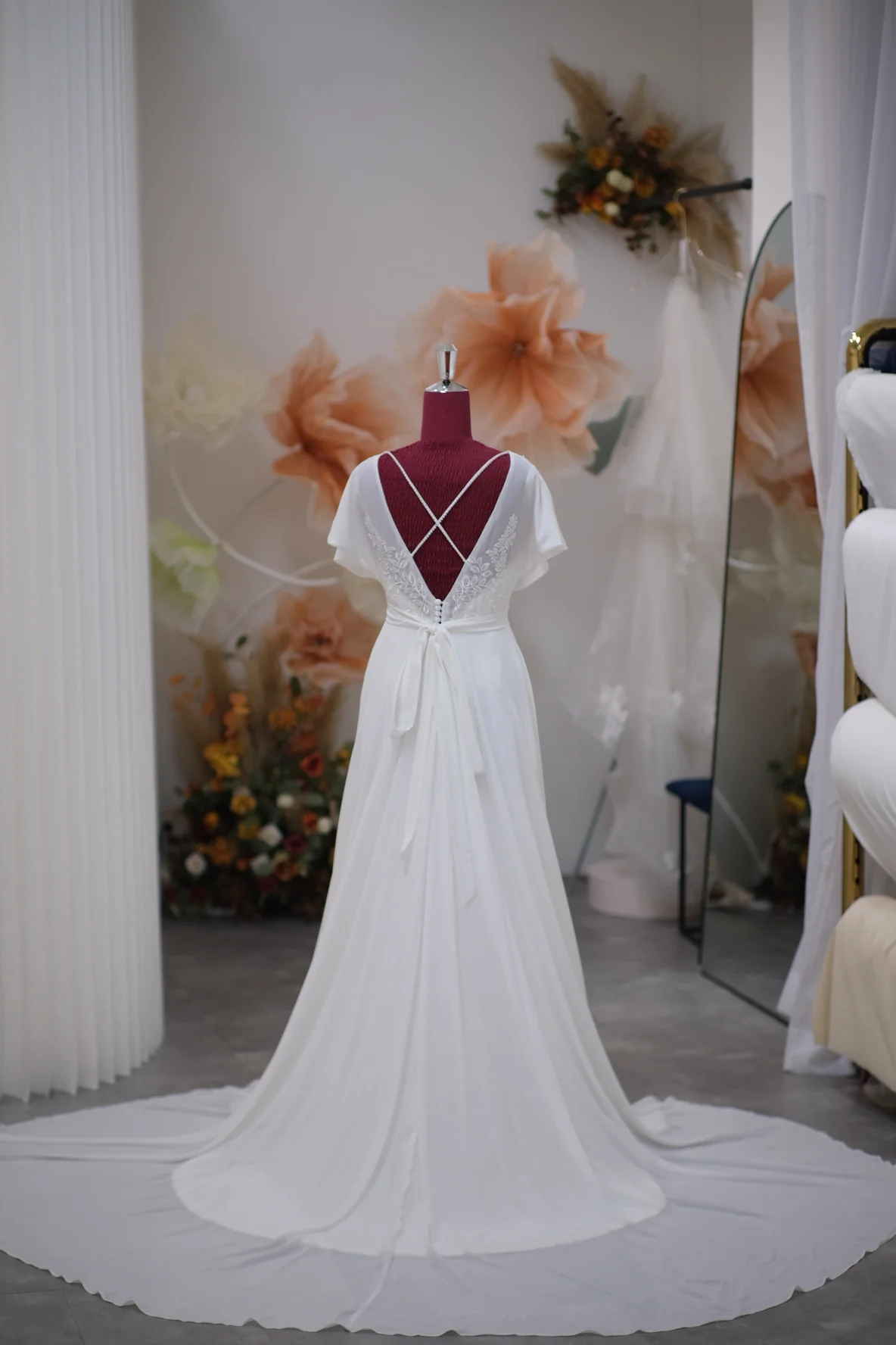 Premium Half Lace Wedding Gown Size M | Ready-to-Wear - Image 4