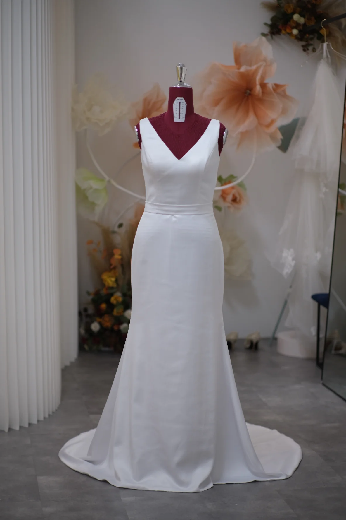 Premium Pleated Wedding Gown XL | Ready-to-Wear