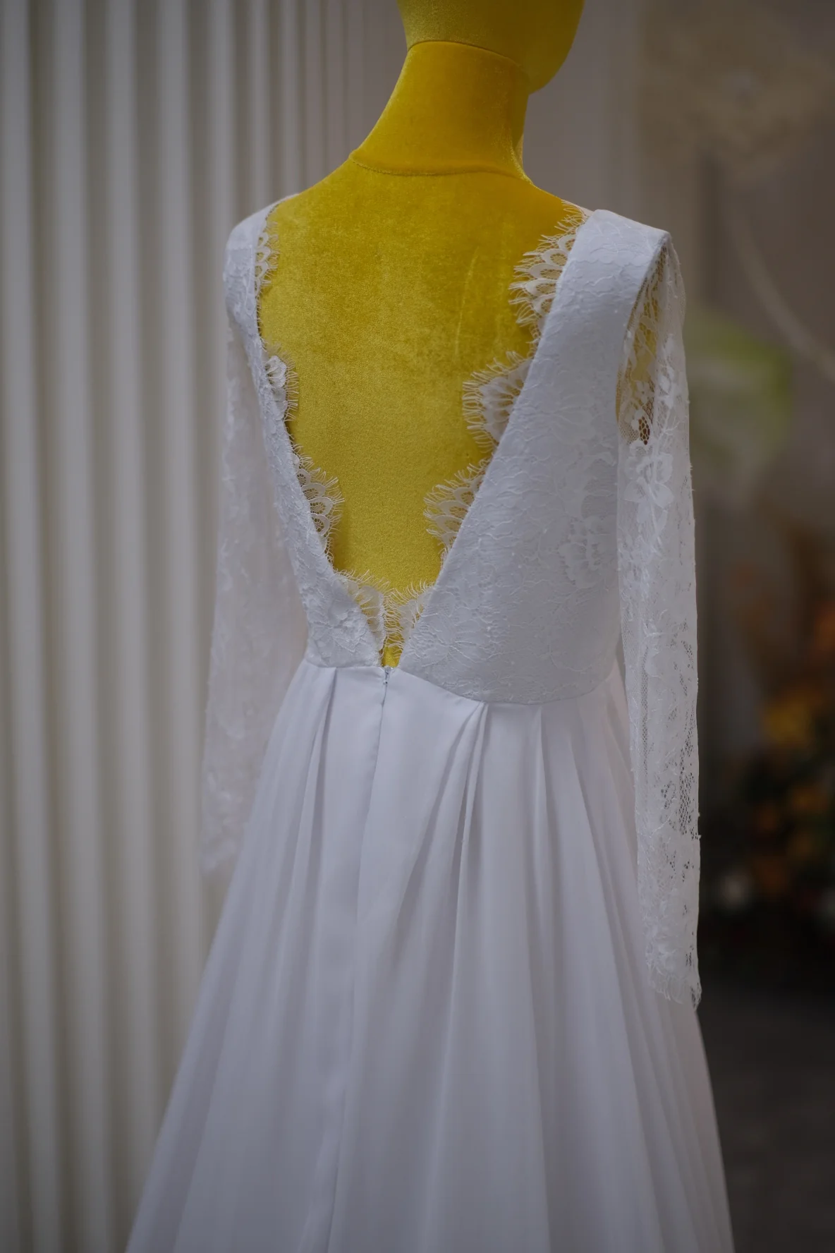 Half Lace Wedding Gown Size L Bust 90 Waist 70 | Ready-to-Wear - Image 7
