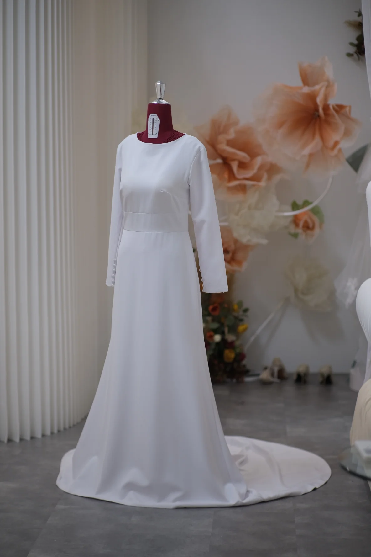 Premium Pleated Wedding Gown Size XL-4XL | Ready-to-Wear - Image 3