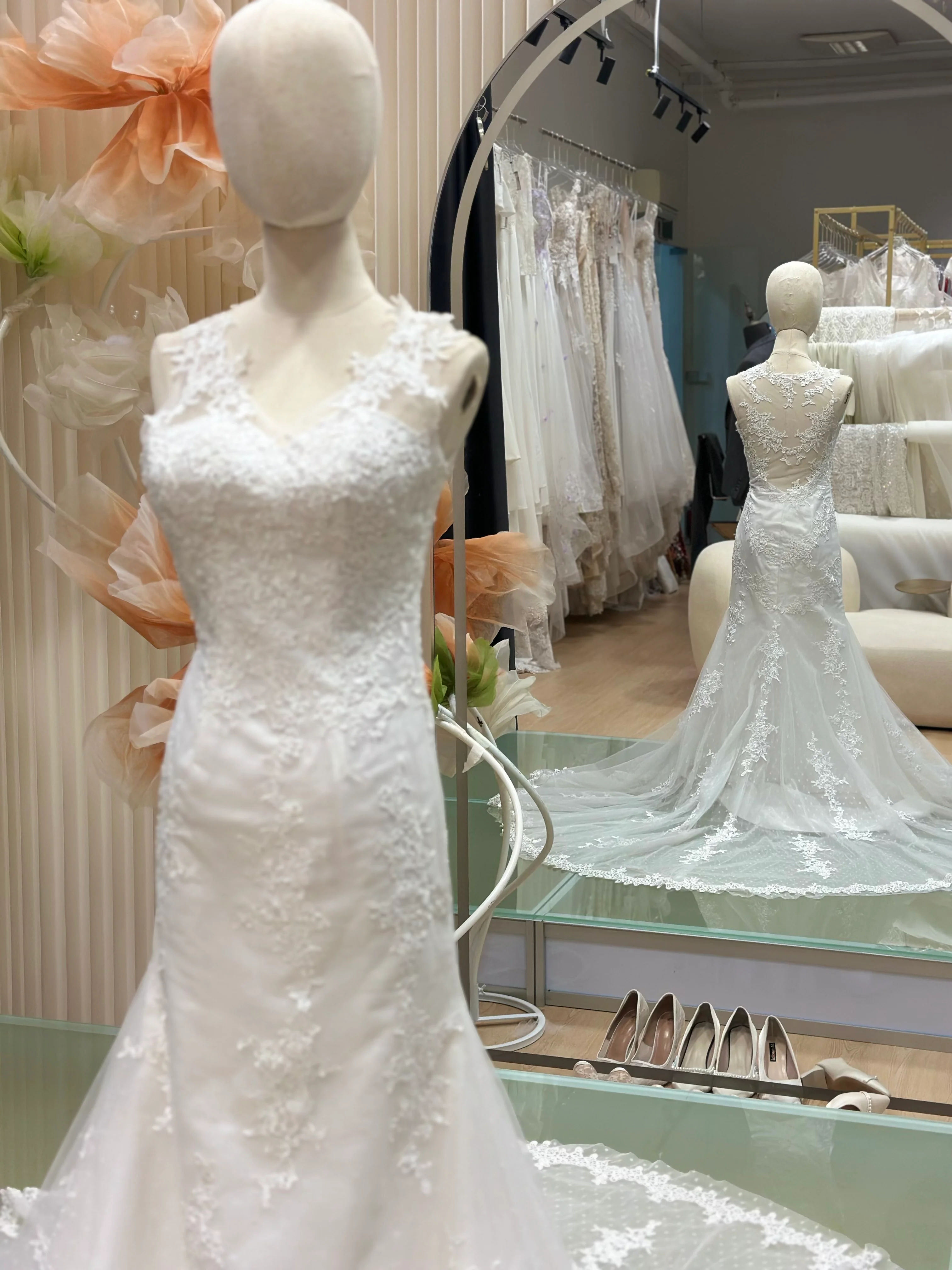 Premium Full Lace Wedding Gown Size XS Bust 78 | Ready-to-Wear - Image 7