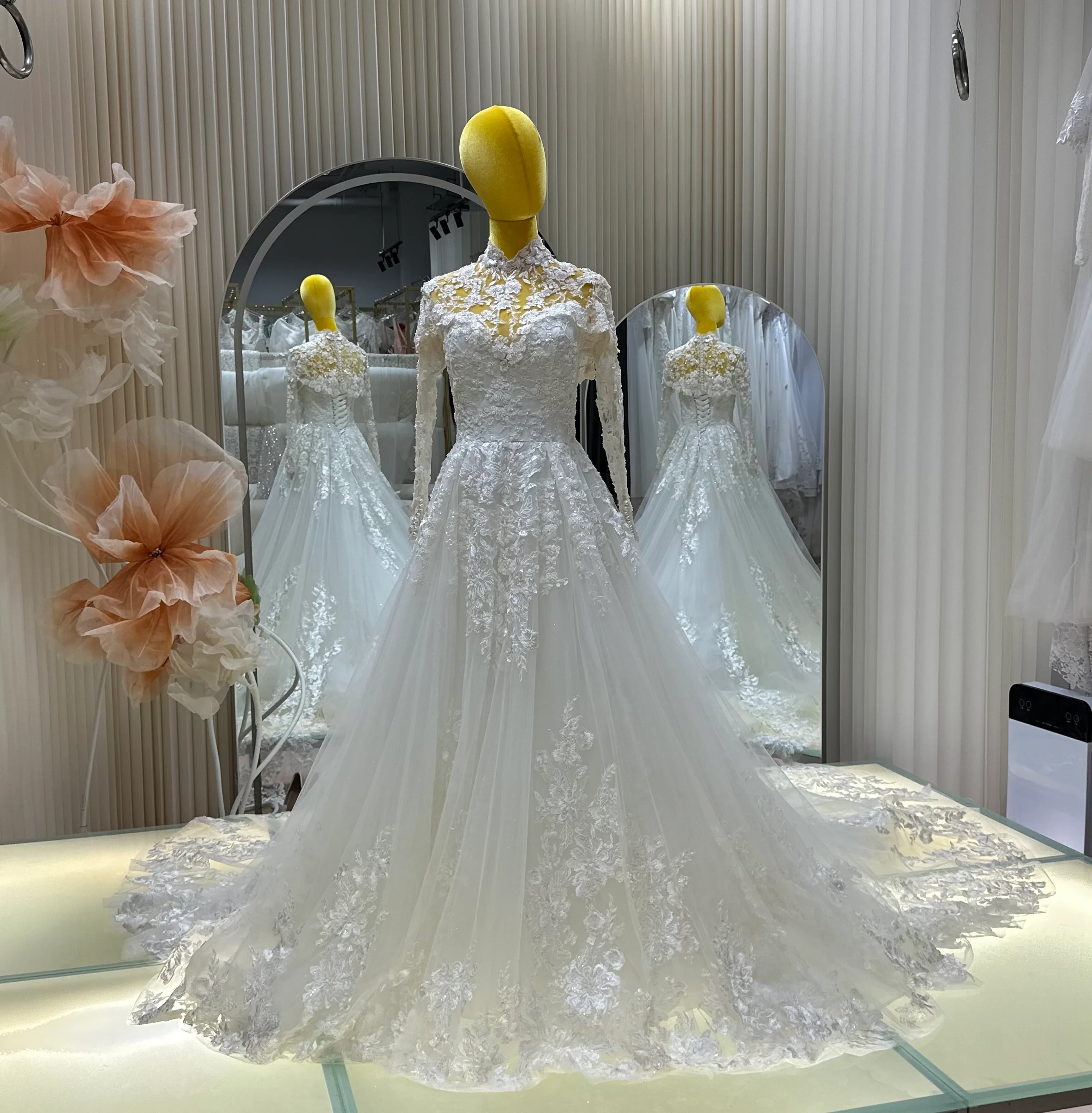 Lux Full Lace Wedding Gown Size XS-XL Bust 78-94 | Ready-to-Wear - Image 9