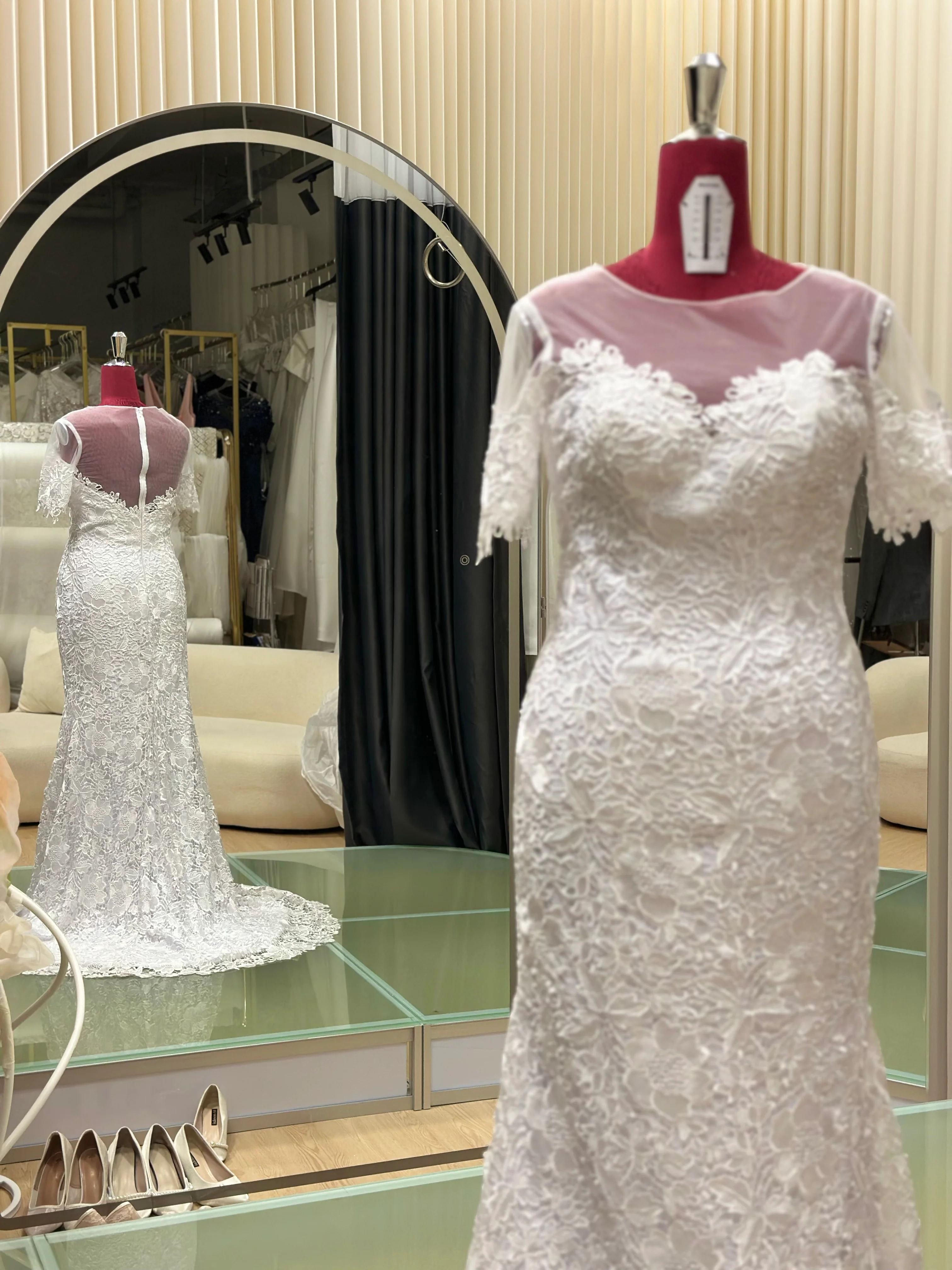 Premium Full Lace Wedding Gown Size 3XL Bust 100 | Ready-to-Wear - Image 5