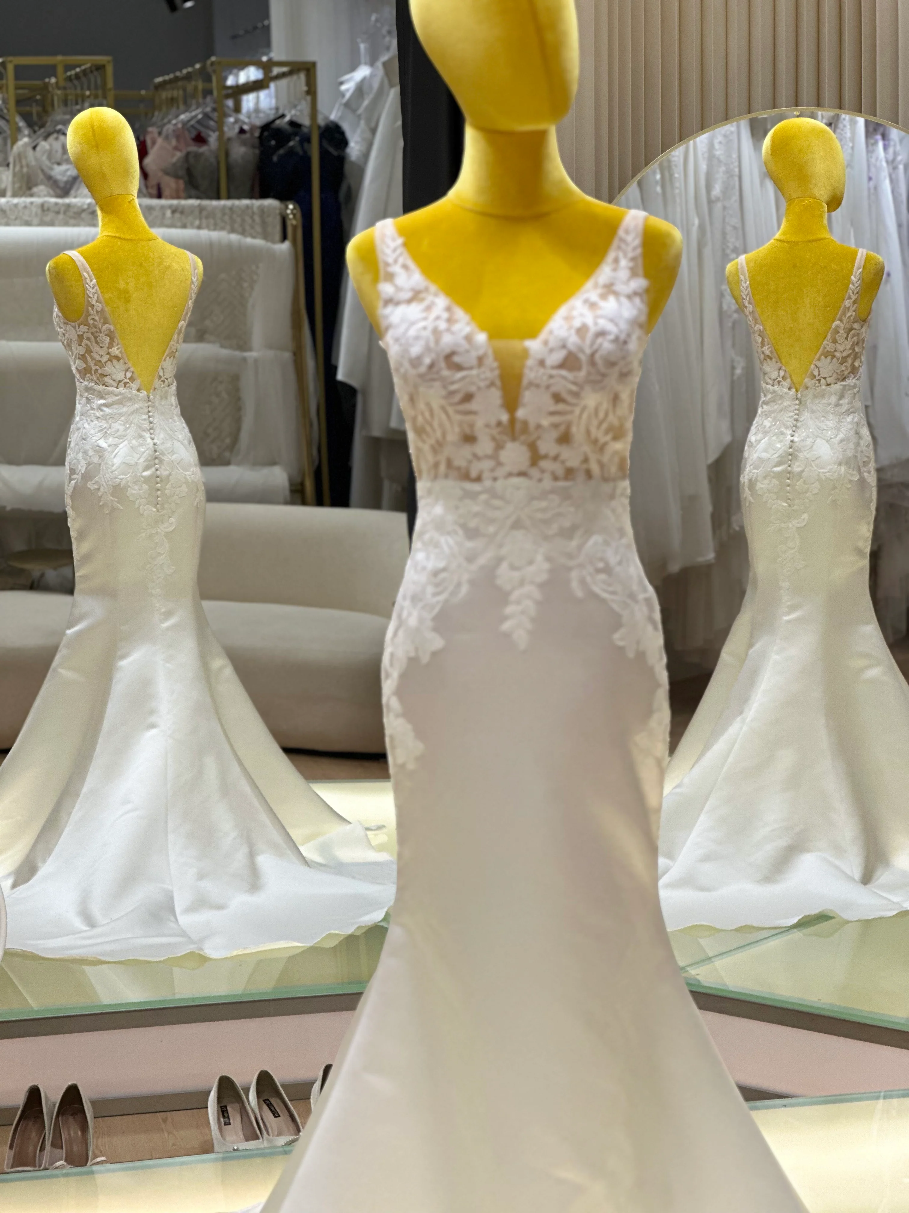 Luxe Half-Lace Wedding Gown | Ready-to-Wear - Image 4