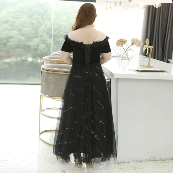 Black Elegant Evening Dress - Image 3