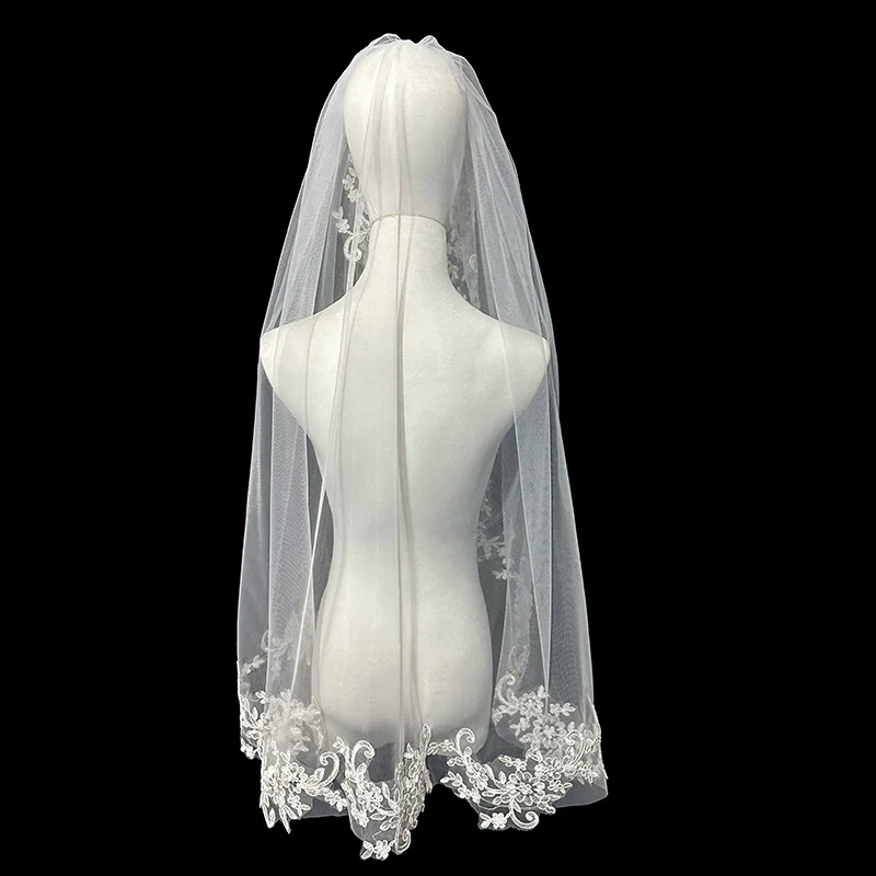 Bridal Lace Short Veil - Image 5