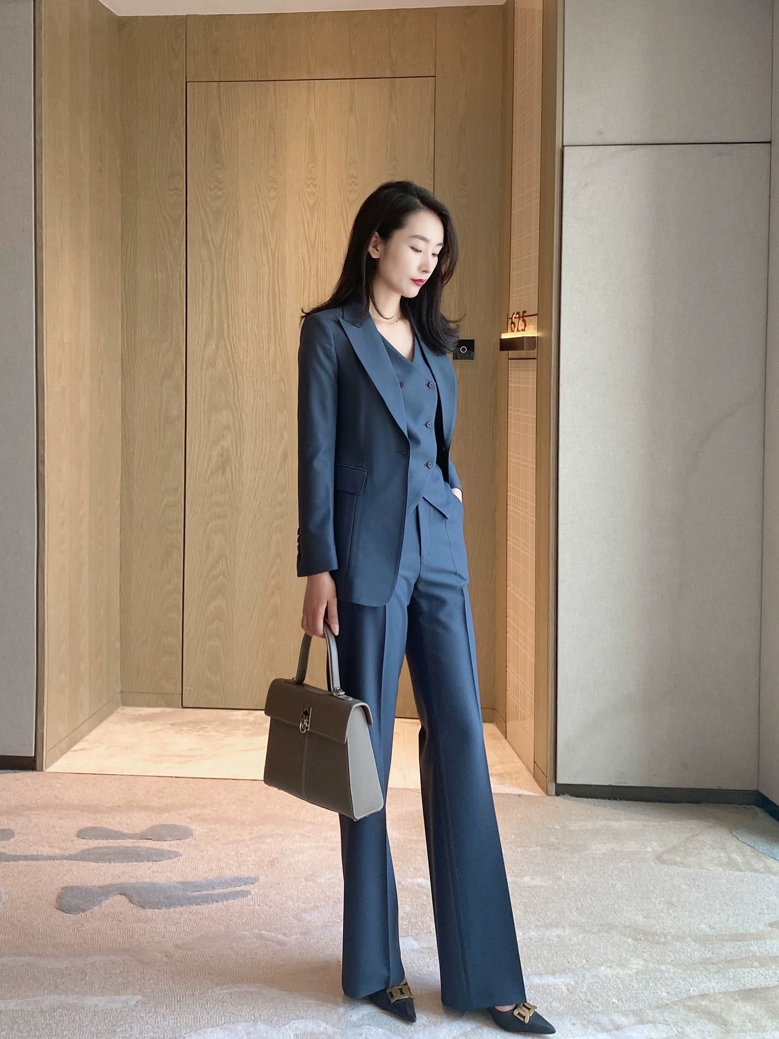 Elegant Dan Qing Three-Piece Women's Suit Set Jacket Vest Trousers - Image 6