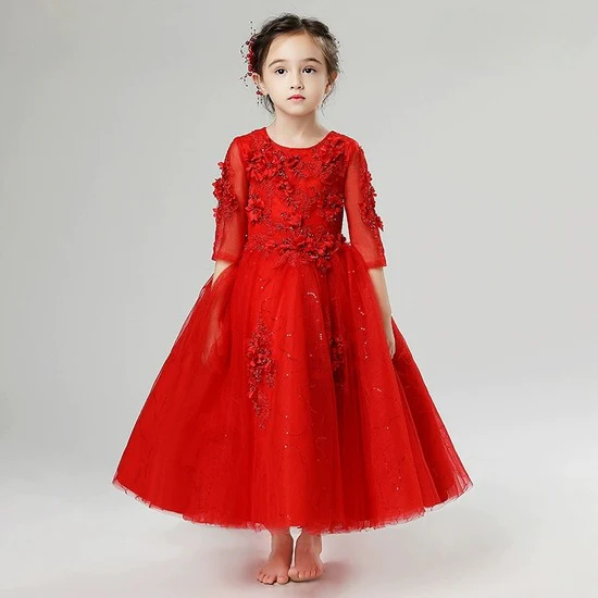 Elegant Long Sleeve Princess Wedding Dress for Piano Performance - Image 11