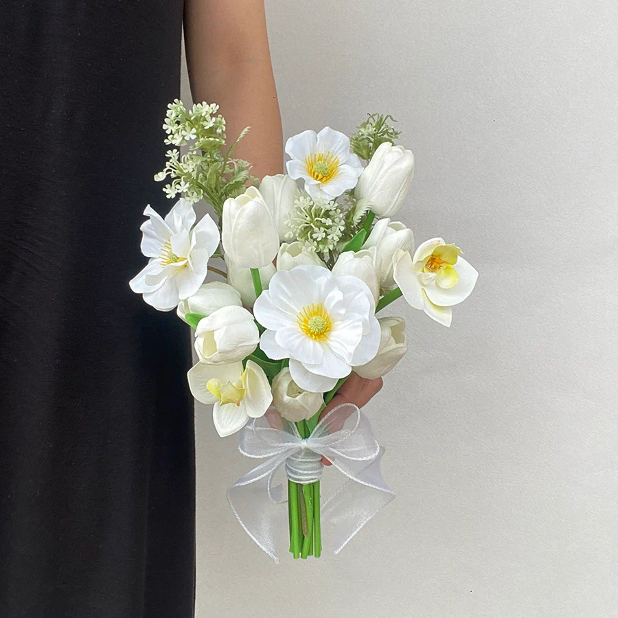 Elegant Phalaenopsis Tulip Hand‑held Silk Bouquet for Weddings & Graduations - Image 12
