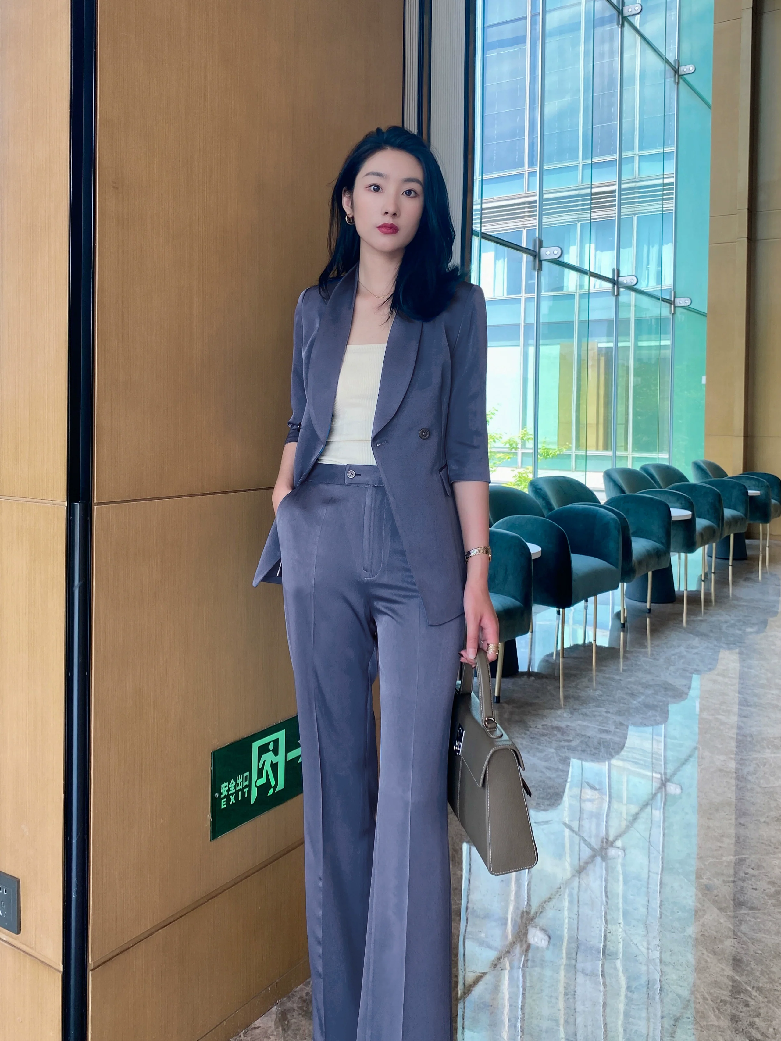 Elegant Summer Blue Women's Suit Set – Loose Straight Fit - Image 3