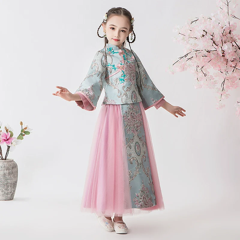 Elite Long Sleeve Children's Hanfu Cheongsam Traditional Wedding Dress Set - Image 4