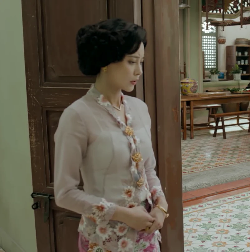 Embroidered Thin Shirt - Image 2