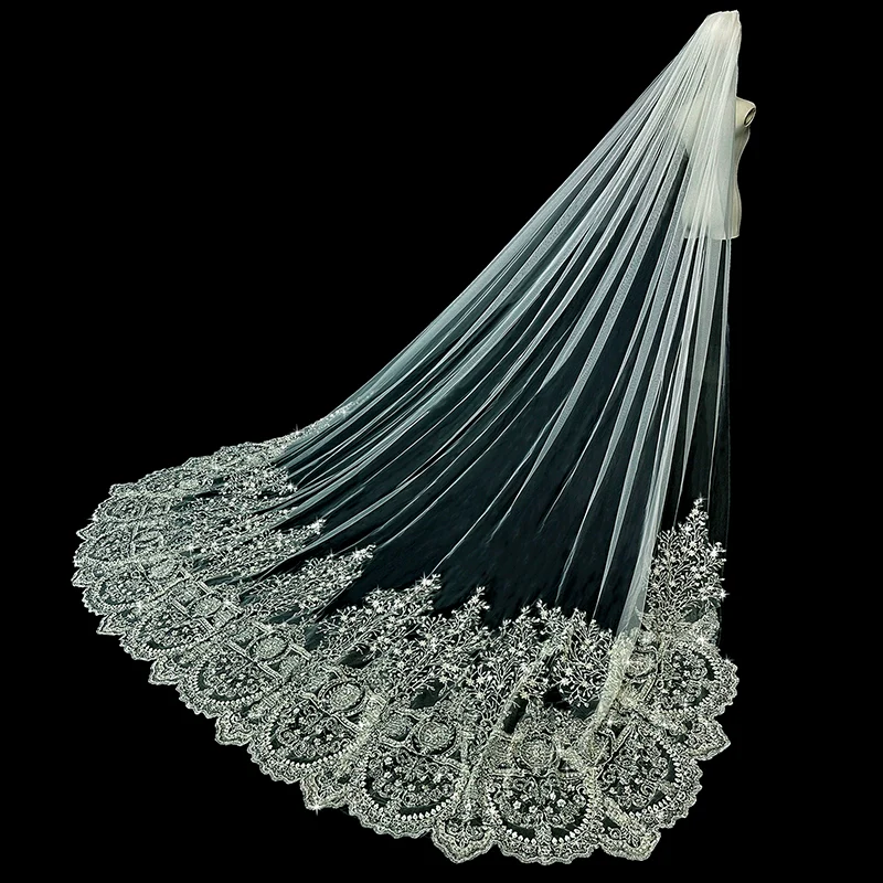 Luxury Wedding Veil - Image 2