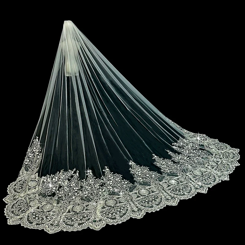 Luxury Wedding Veil - Image 3