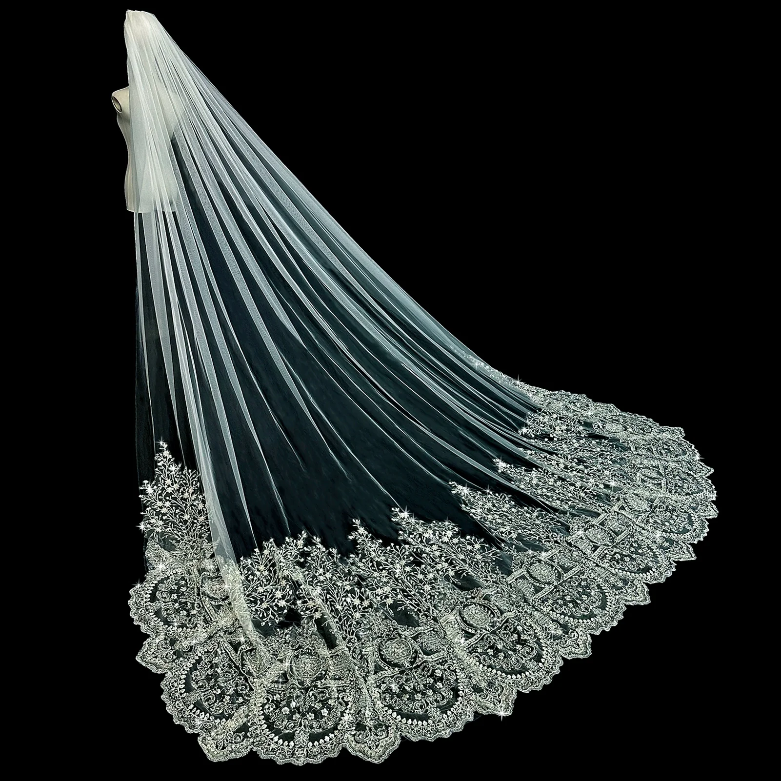 Luxury Wedding Veil - Image 4