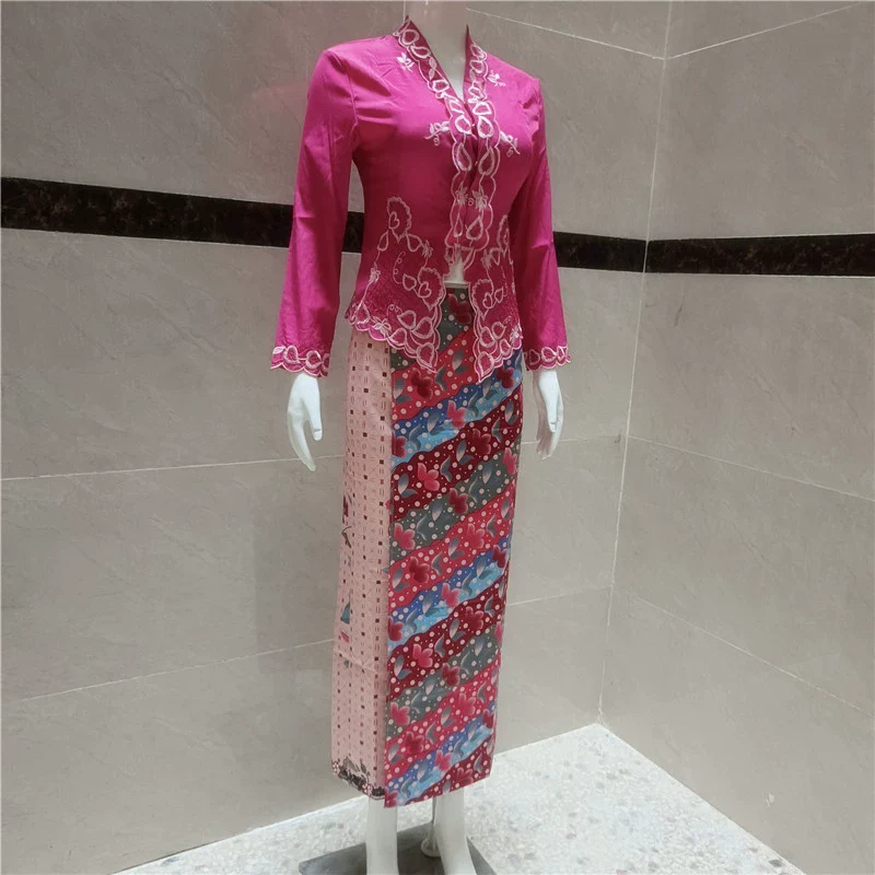 Retro Thin Lace Cardigan - Image 2