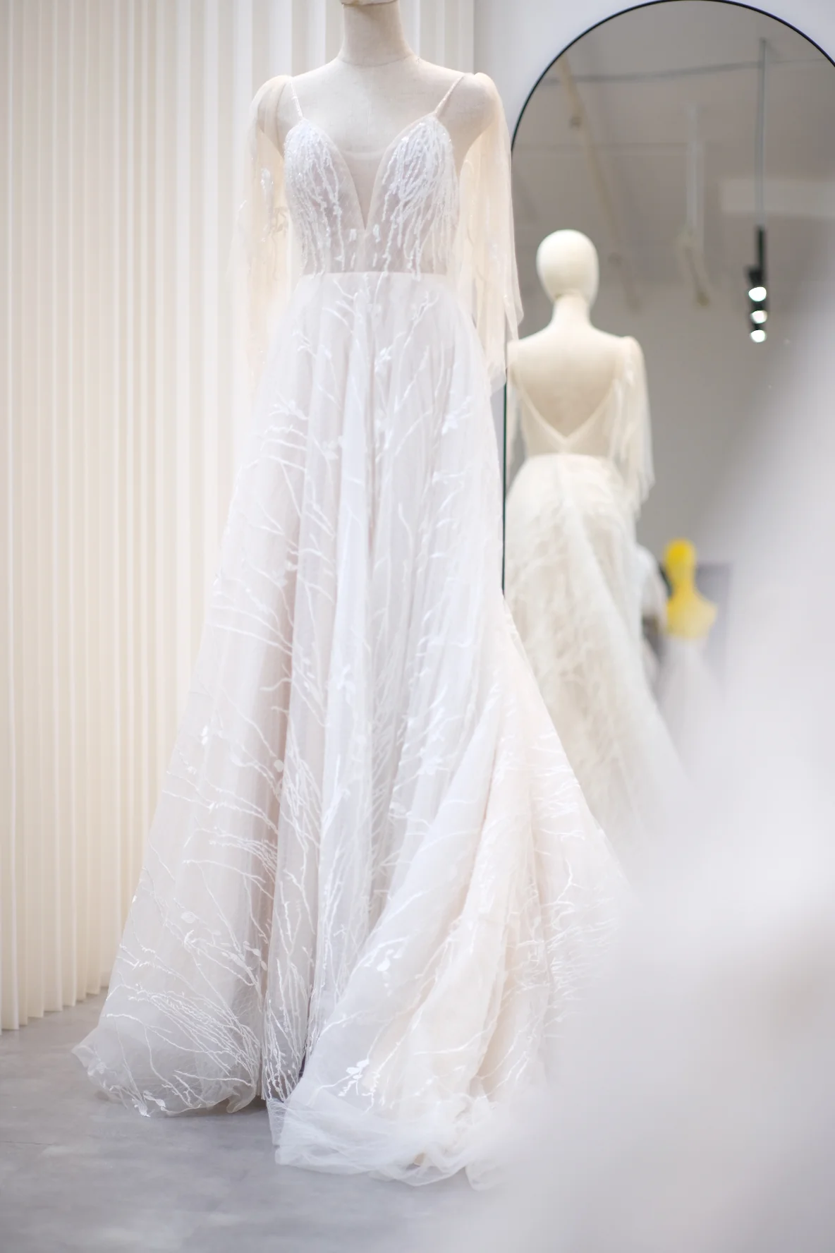 Lux Full Fabric Lace Size S Wedding Gown | Ready-to-Wear - Image 9
