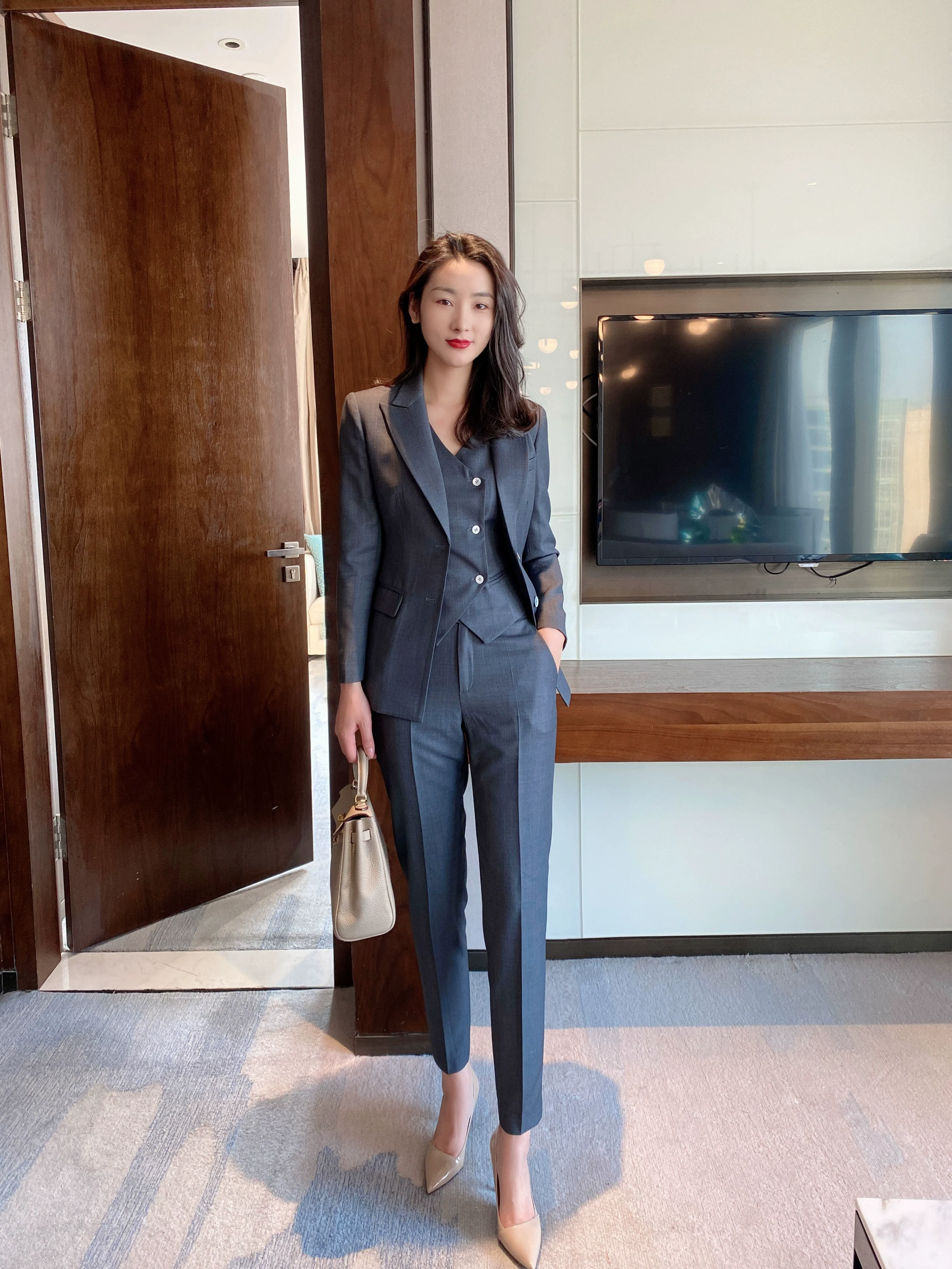 Women's Dark Grey Spring Autumn 3-Piece Suit Vest & Trousers - Image 5
